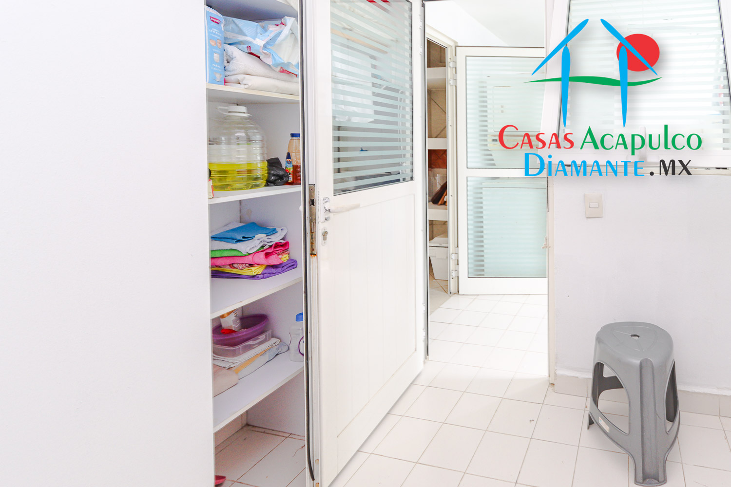 Maralago E 1201 - Área de servicio antes de Otis 2